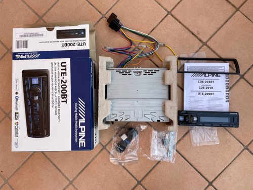 Autoradio alpine ute - ute-200bt, con
