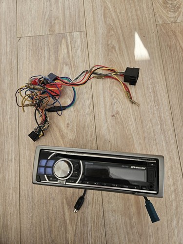Alpine cde 104bt - auto, mp3